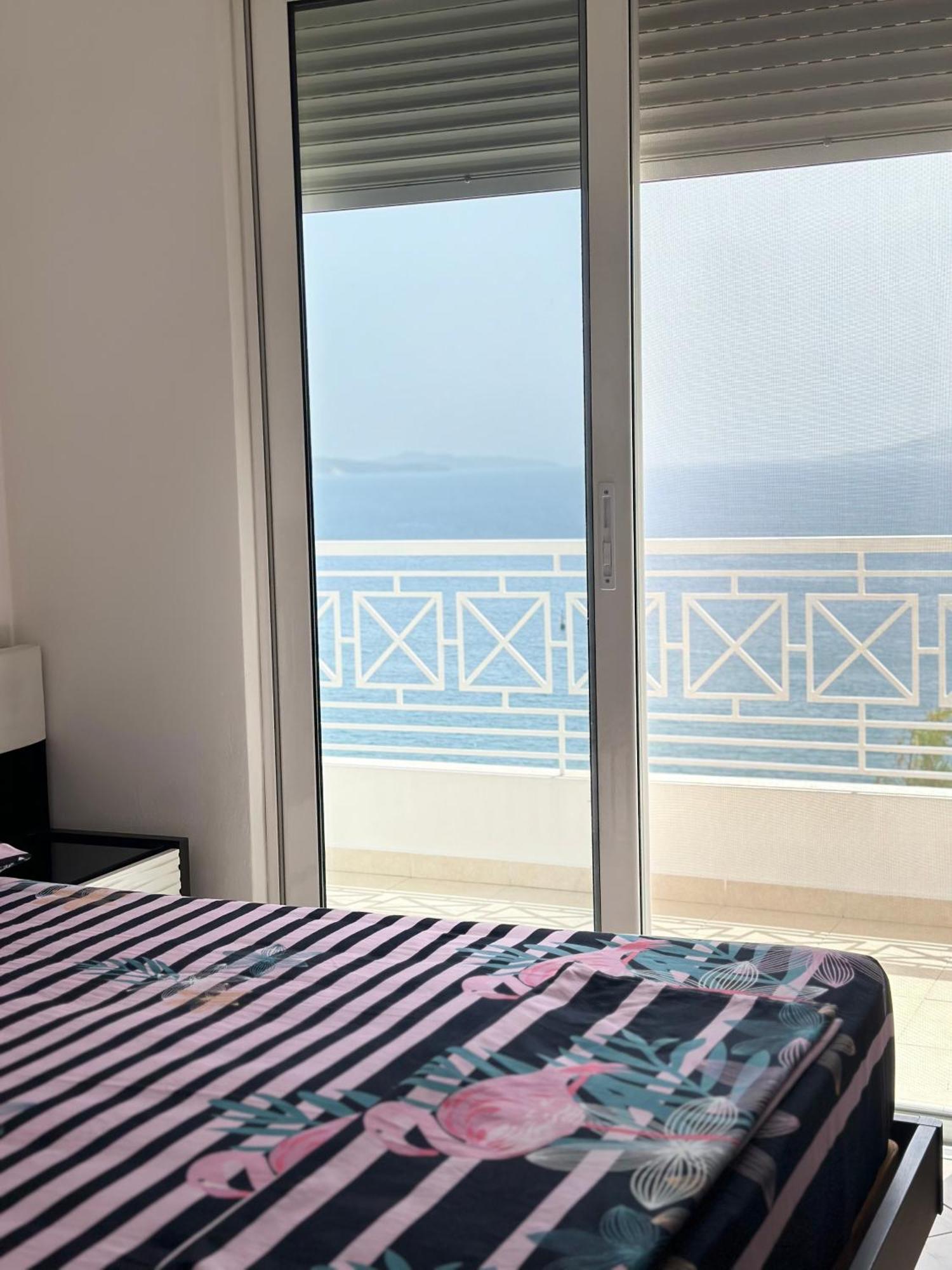 Tini Sea View Apartment Sarandë Exteriér fotografie